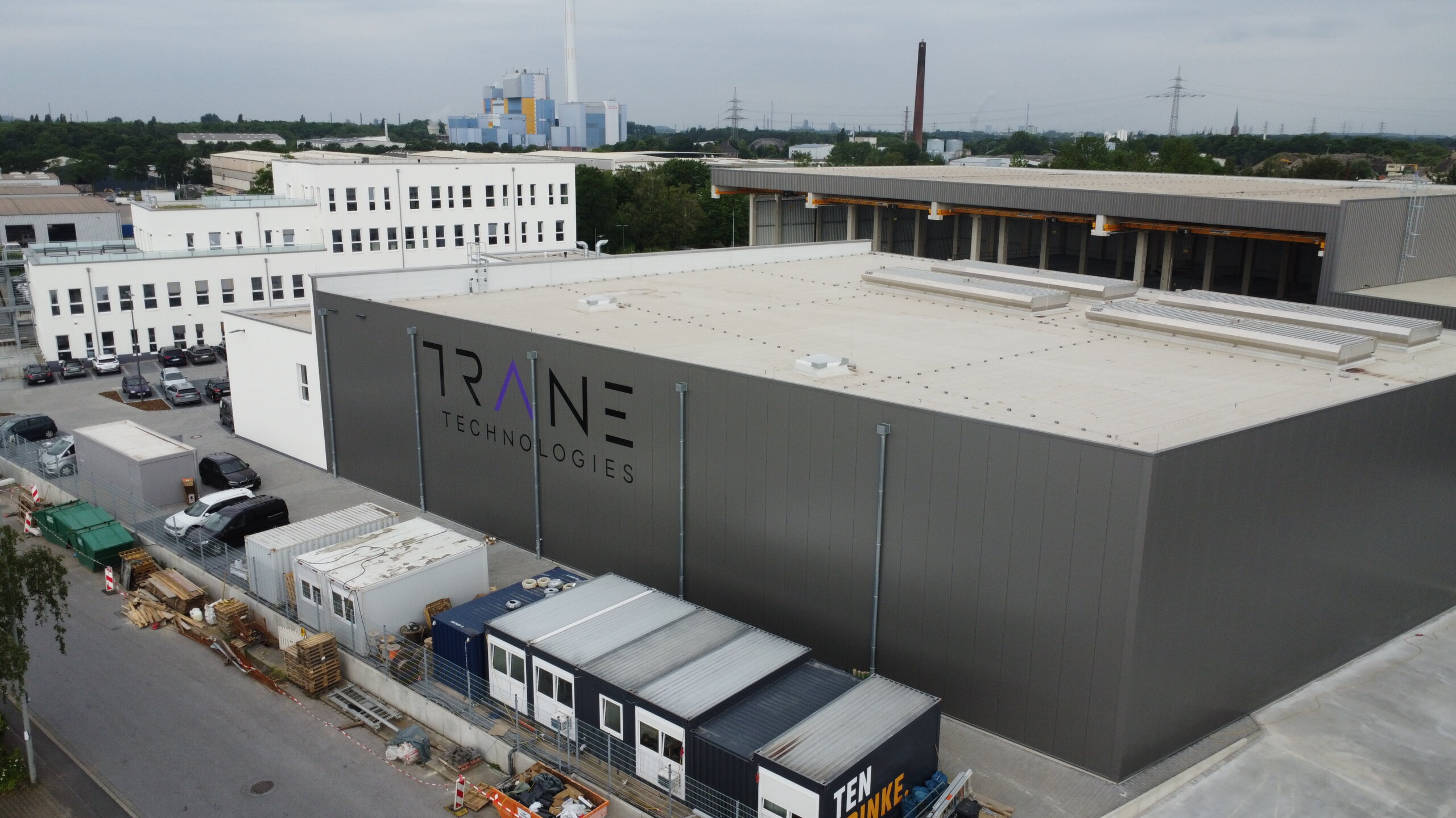 https://www.plassmeier-bau.de/wp-content/uploads/2020/12/DJI_0593-scaled.jpg