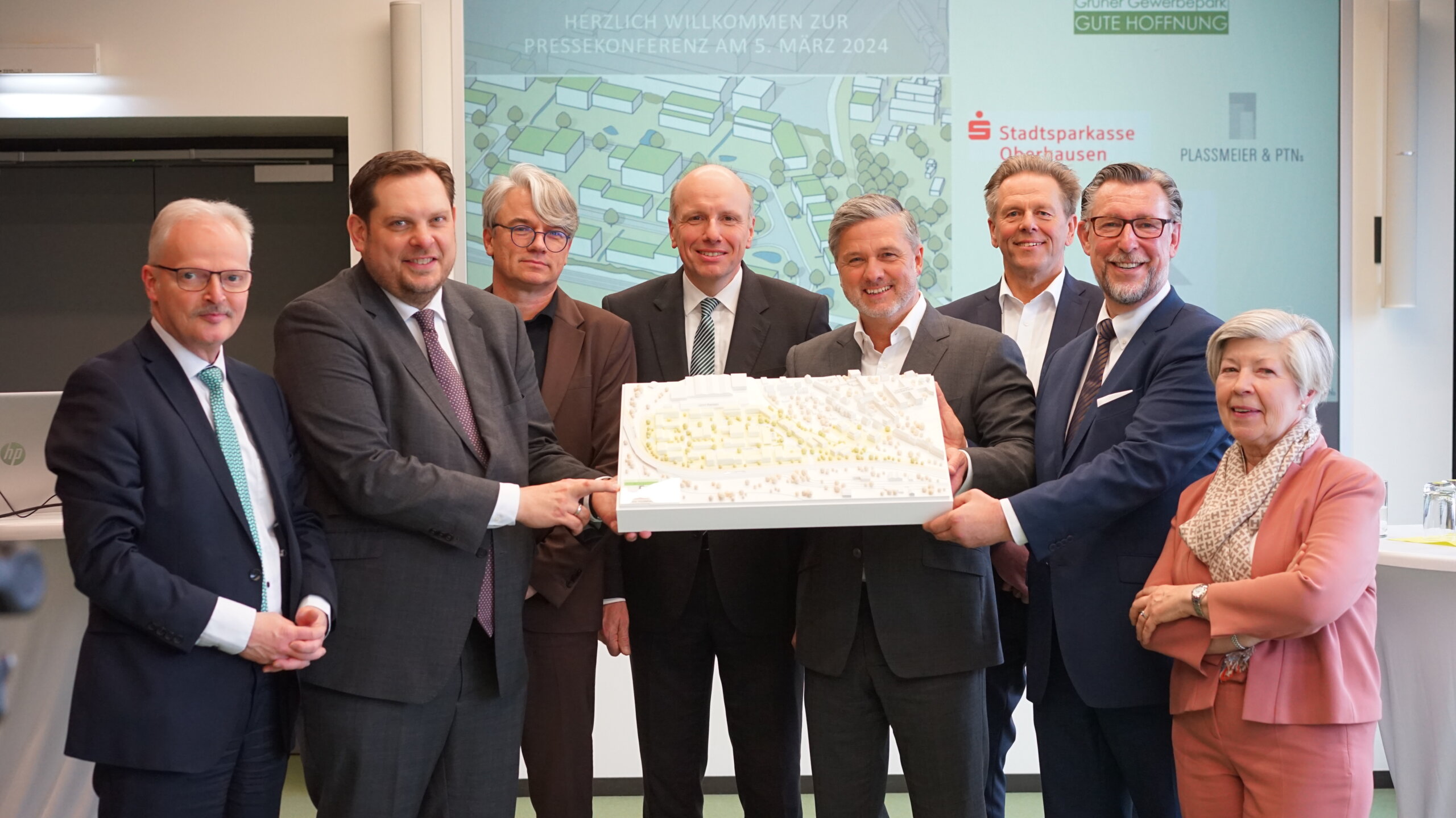 https://www.plassmeier-bau.de/wp-content/uploads/2026/05/DSC05954-scaled.jpg